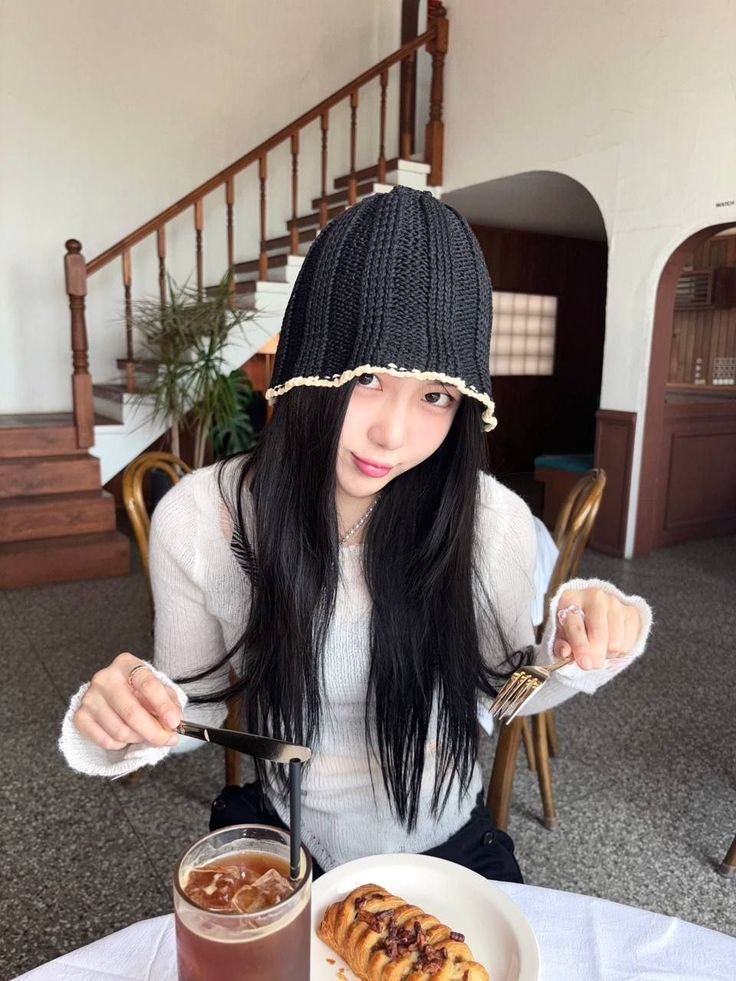 YunseoBrasil's tweet photo. Dia 76 exaltando a beleza da YunSeo até o BADVILLAIN voltar https://t.co/JR5OHtjWKh