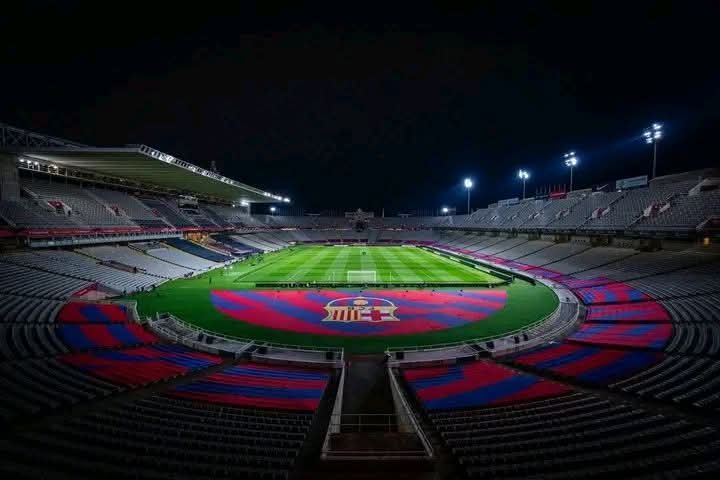 fcb964eguq's tweet photo. الســبورت 🗣️🚨🚨🚨🚨🚨🚨

برشلونة طلب لعب الدور الأول من موسم 27/28 في المونتجويك.

برشلونة أبلغ رابطة الليغا بذلك، لأنه ابتداءً من يونيو ولمدة 4 أشهر ونصف سيتم تركيب السقف لملعب كامب نو. https://t.co/FPZiyosGwU