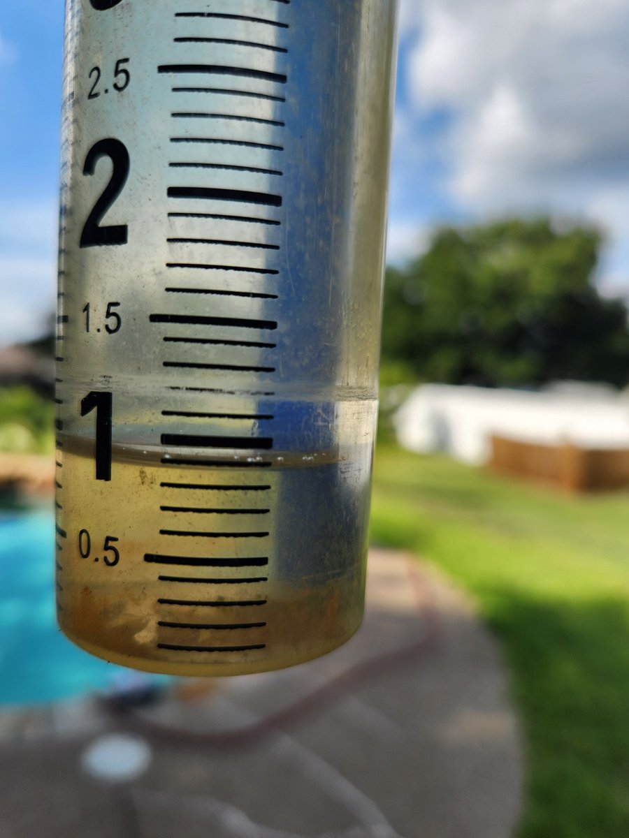tim_moser's tweet photo. .9 inches of rain last night https://t.co/SNIKmhoW00