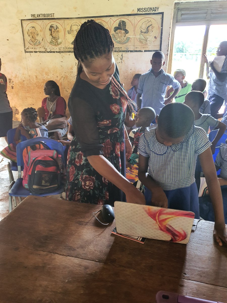 techbigsisfound's tweet photo. Throwback to our maiden Tech Every African Child Early (TEACE) project in Ndiuche Arondizuogu, Imo State, Nigeria, where we introduced 60+ children to the world of technology for the first time.
Every child deserves the opportunity to learn, and create with technology. #TEACE https://t.co/loJHhhL5lU