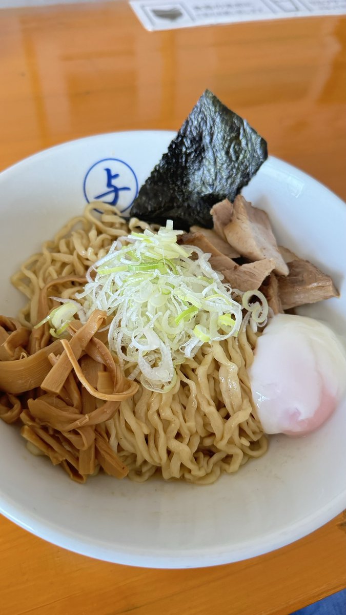 yoheiji__watari's tweet photo. おはようございます☀

🍜二九中華
🍜中華そば
🍜油そば
🍜つけ麺
🍜ワンタン麺

今週は明日、明後日と連休いただきます🫡
今日も暑くなりそうですね🌞
店内涼しくして、本日もお待ちしております😋🍜

11:00〜14:30（材料無くなり次第終了）

#ラーメン与平治渡 #与平治渡 #亘理町 https://t.co/diWuERhMgH