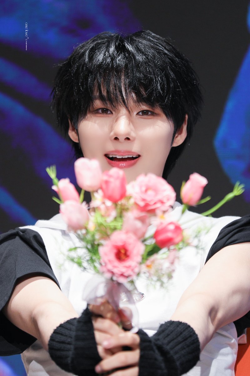 dnjsur's tweet photo. 250607

#엘라스트 #ELAST #원혁 #WONHYUK https://t.co/JVX7L7qmCh