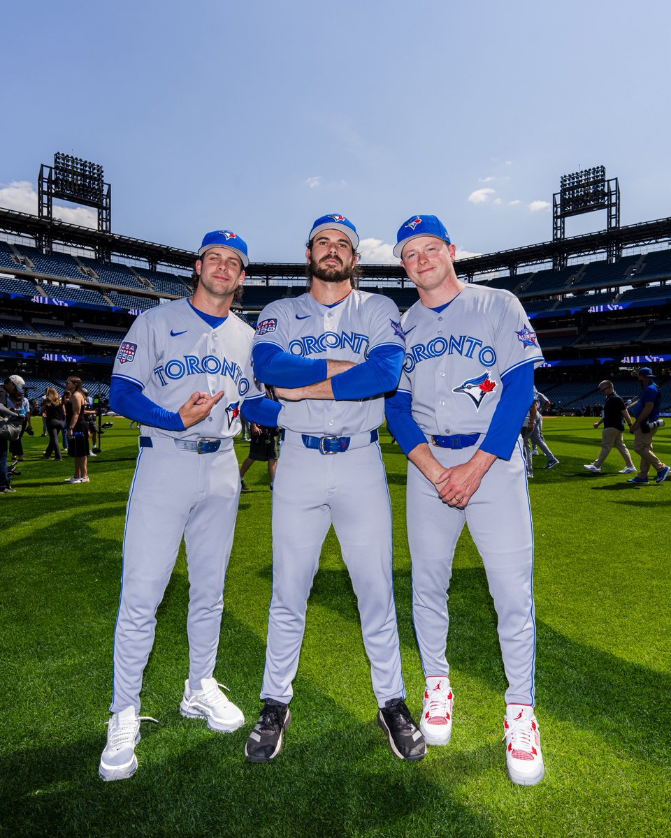 Toronto Blue Jays tweet media
