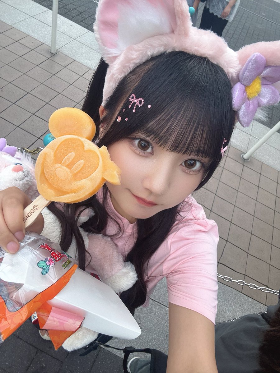 mion12mi20on's tweet photo. おはみー!💠

今日から期末テスト!!0  ̫ 0
がんばってくるよーーっ

いってきます.ᐟ.ᐟいってらっしゃい!👋🏻♡
 #JK #アイドル #15歳 https://t.co/B88oZG9AfP