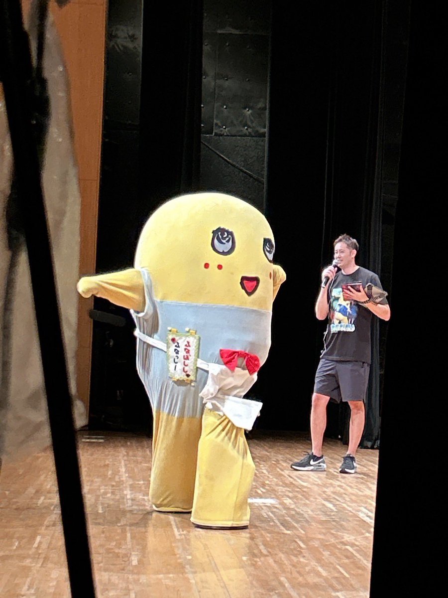 funassyi's tweet photo. おはなっしーヾ(。゜▽゜)ノ今日も元気に梨汁ブシャー:＊ https://t.co/IknBFWS2o2