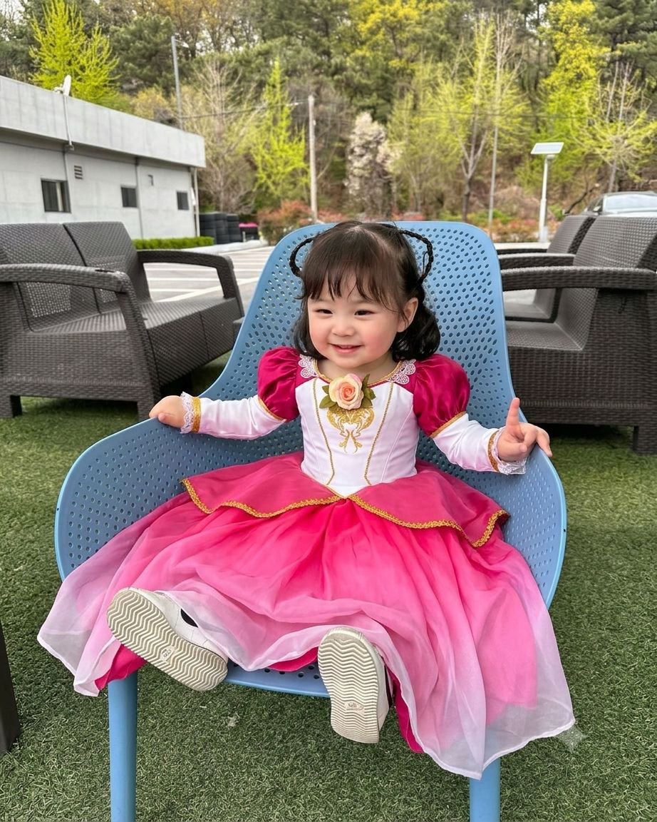 aegancsh's tweet photo. 📍San Francisco, California

Mi pequeña Nana, ¡Feliz cumpleaños a nuestra pequeña consentida!

#NabiInThePalace https://t.co/OaNd2zSf8x