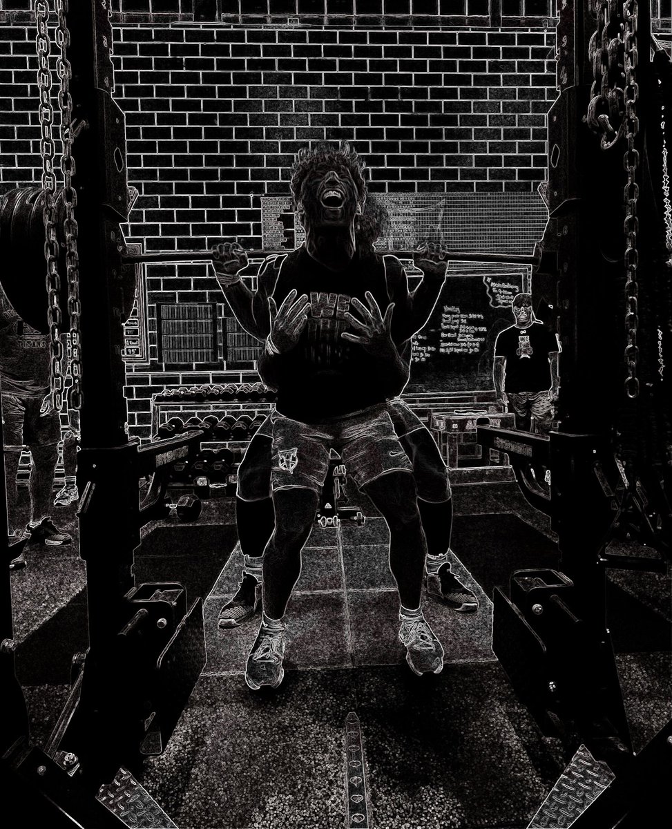 Nick_reece11's tweet photo. What a day in the weight room not just individually but as a whole unit !! Love these guys !! @BMHSTitanFB @Jocko1114 
Back Squat 3x rep max 405Ibs 2 Months ago I did this weight once now it’s moving !! @mgoul @PrepRedzoneOH @Perez_Sports https://t.co/ZGo1iwvmMg