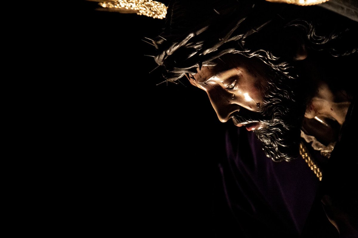 BCTCarmenAlm's tweet photo. Mi Dios Caído… @PasionAlmeria https://t.co/Stub4a5JYL