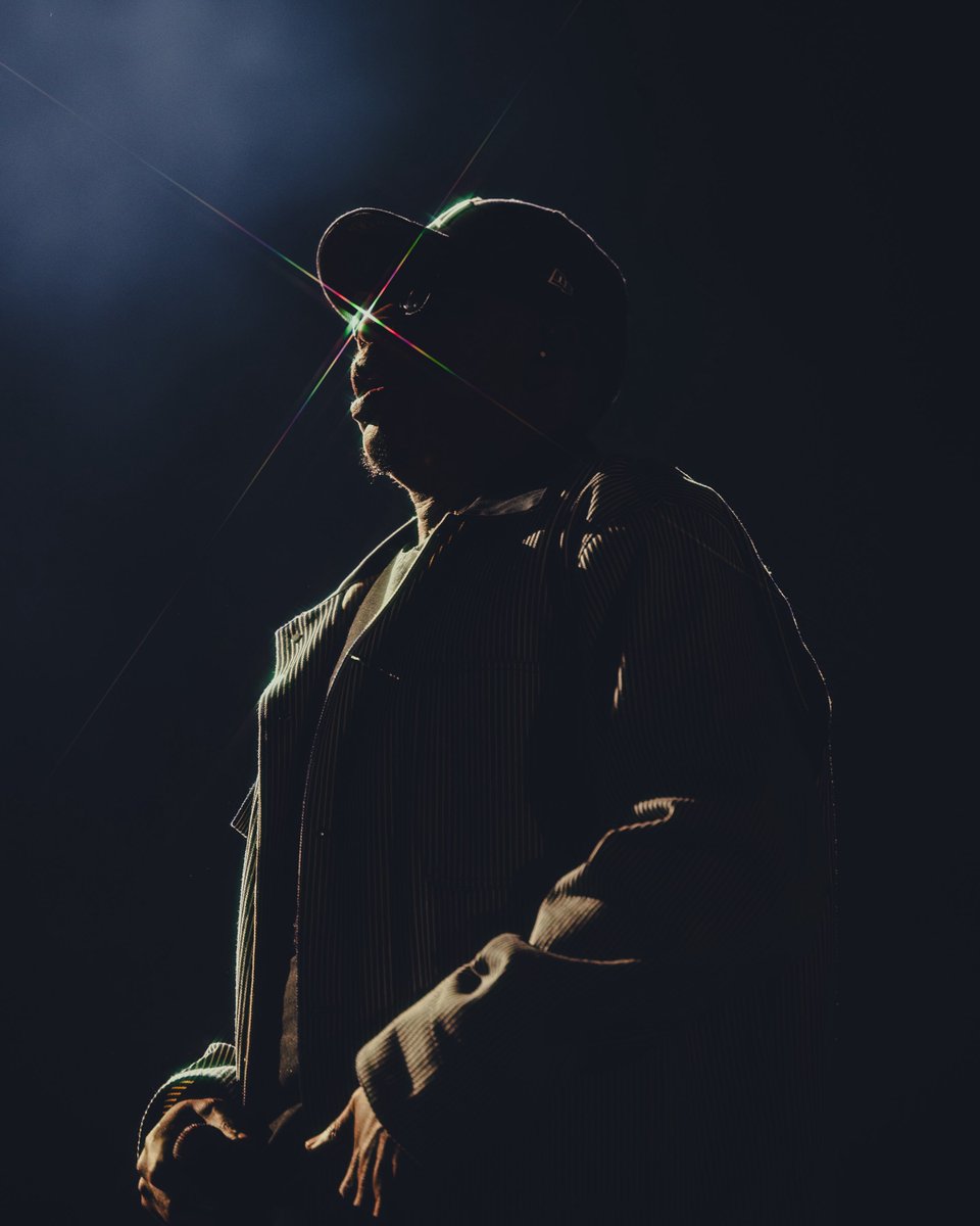 JohnCotterMedia's tweet photo. Jay-Z at Yankee Stadium

Night 3 📸 https://t.co/mWlm13VhBP