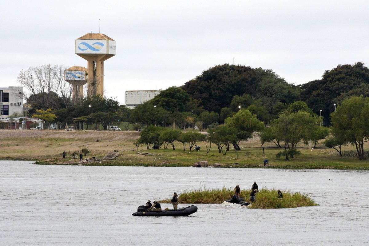joosevillagran's tweet photo. #SantaFe El municipio @_SantaFeCapital puso en marcha operativo de saneamiento hídrico y remoción de vegetación en la #LagunaSetúbal, con el propósito de garantizar la seguridad de la navegación y el pleno uso del espejo de agua a dos meses de los @suramericanos26. https://t.co/gE4PpNTKvW