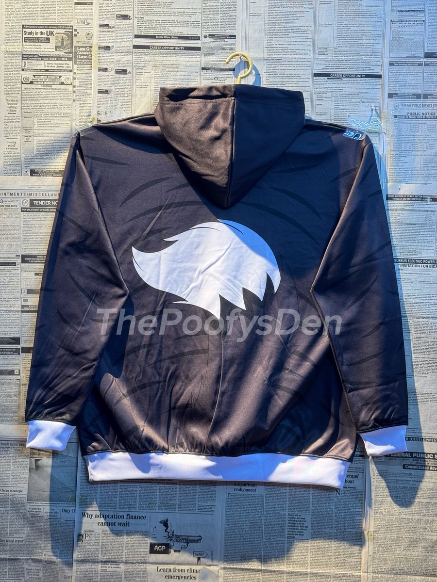 ThePoofysDen's tweet photo. BECAUSE EVERY SILVER FOX DESERVES A ONE OF A KIND DESIGN🩶🦊

-DO LIKE 👍🏻 
-FOR ANY QUERY OR GUIDANCE YOU GUYS CAN DM ME📥
-COMMENT YOUR REF SHEET💬

#thepoofysden #furry #furryhoodie #furrycommunity #furryartwork https://t.co/cQj70LOKK2