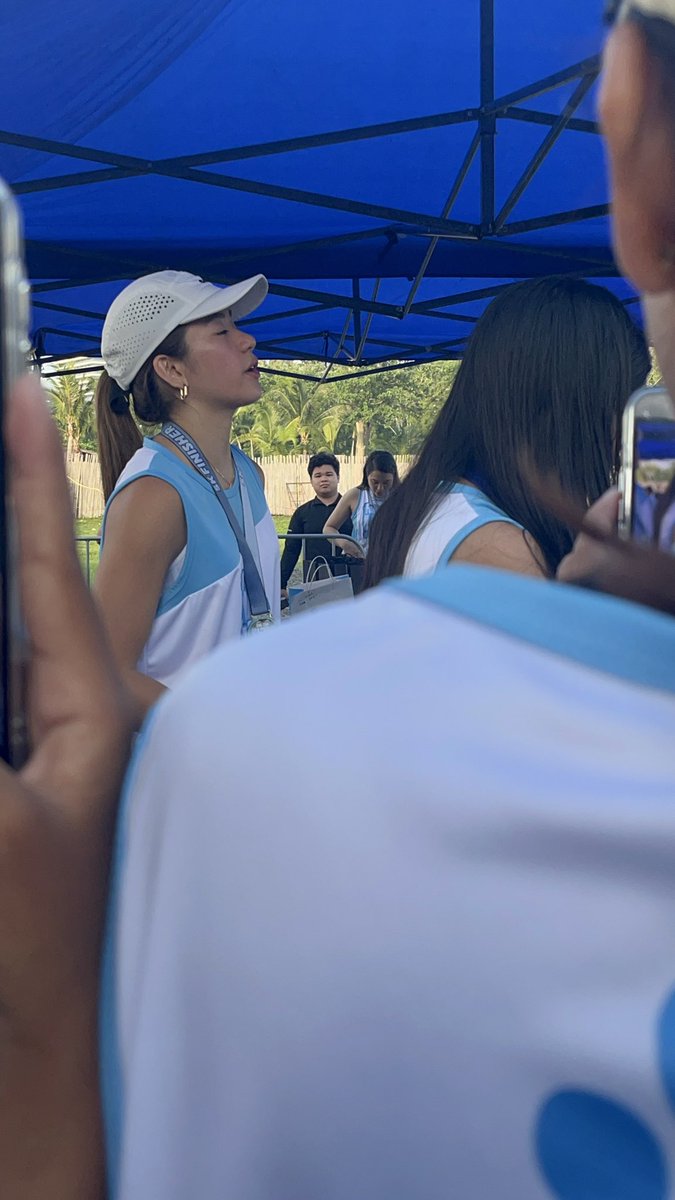 adeiazo01's tweet photo. Worth it ang gastos, puyat, mahabang byahe, pagod, pawis at pagkawala ng hininga ko!!

#FURtheLoveOfAiahLeg3 #FTLOACebu https://t.co/ny4la2cDZm
