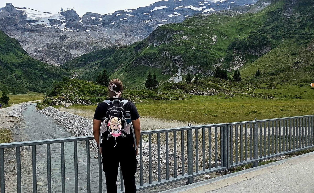 CrianGokou's tweet photo. Checking out Switzerland this week and brought the lil guy and his Wife out to check the sites! First full day pretty much checking out the Mountains! Some people found it pretty interesting as i was taking oshikatsu photos 😁 Additional photos added in comments! 🩷

#vampidol https://t.co/QNyX3JFUXR