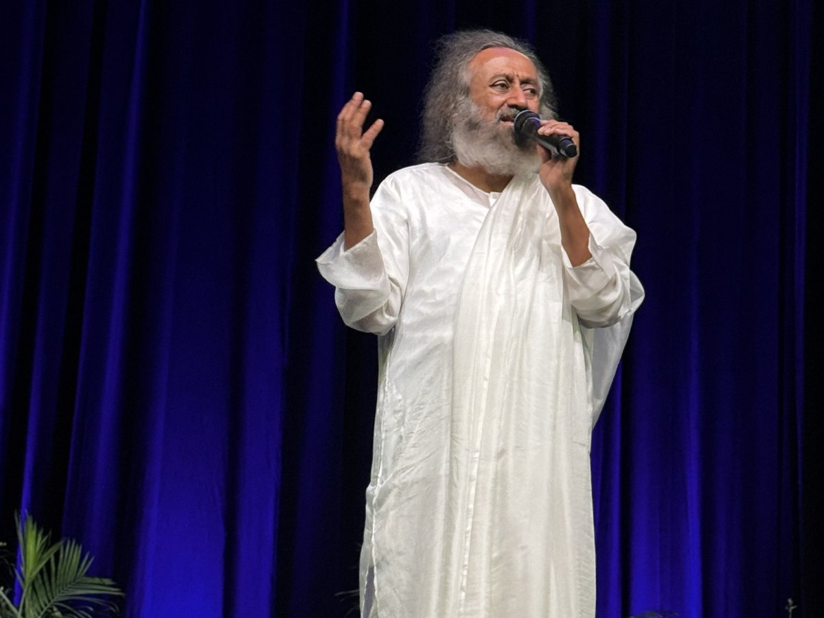 SherefSabawyPC's tweet photo. I had the privilege of attending “The Journey Within” event featuring global thought leader and peace ambassador Gurudev Sri Sri Ravi Shankar. 

I want to extend my deepest gratitude to the Art of Living Foundation and congratulate them on 45 years of humanitarian service. https://t.co/lXVFkezb9V