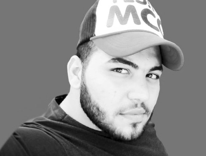 butcherofblvikn's tweet photo. جنایتی دیگر در راه است... 🚨🚨🚨
#عارف_خوشکار (۲۶ ساله، معترض ۱۴۰۱) پس از ۴ سال شکنجه و بلاتکلیفی، بدون مدرک و وکیل به سلول انفرادی قزل‌حصار منتقل شده و شب چهارشنبه (اذان صبح) اعدام خواهد شد. دو روز است در انفرادی است.

جان عارف به مویی بنده.
سکوت ممنوع . https://t.co/C65BaEe4ZE