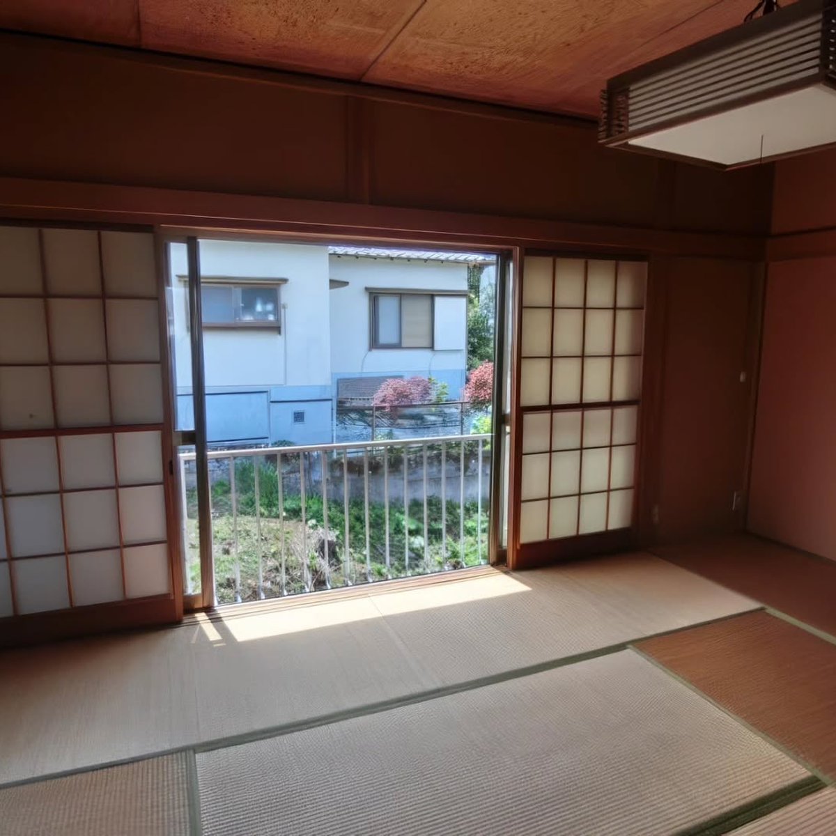 etginlik's tweet photo. Japonya'da 28 bin TL'ye satılan müstakil ev: https://t.co/tBw652SFnX