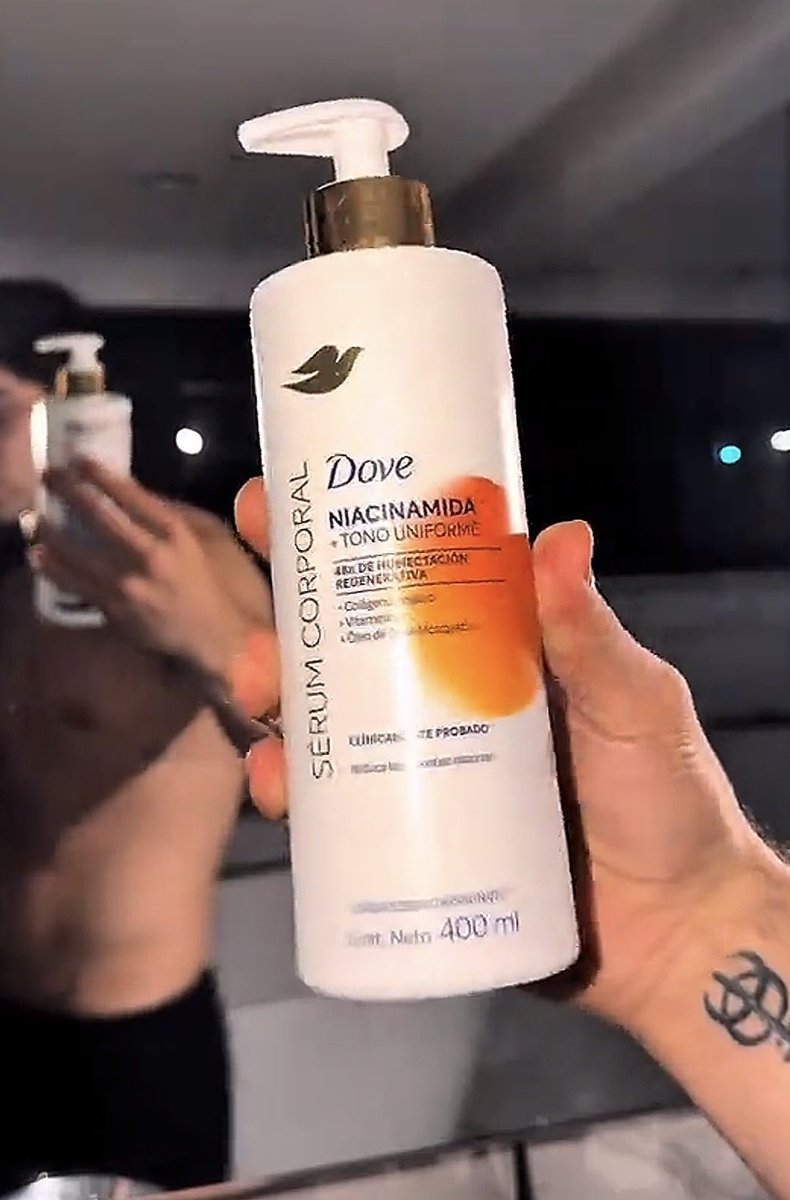 lupjim94's tweet photo. Aarón en colaboración con Dove para una mejor piel. 

Nuevo TikTok 
🔗 https://t.co/MugOr2pthI

AARON MERCURY CON DOVE
#DoveSerumCorporal #AaronMercury https://t.co/XxX1nqDXLK