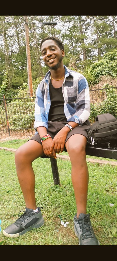RealAdam95's tweet photo. #NubianKing high life #SQ95 #MbogiB https://t.co/zKLyiJ5tEU