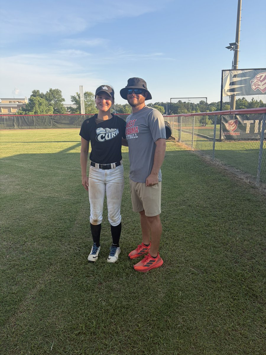EricaBurnham_28's tweet photo. Had great time at the University of West Alabama Softball Camp. @UWA_Softball Thank you @defo25 @CoachJStan for putting on an amazing camp. I able take a tour of your campus and it was beautiful https://t.co/YMgi1MYe05