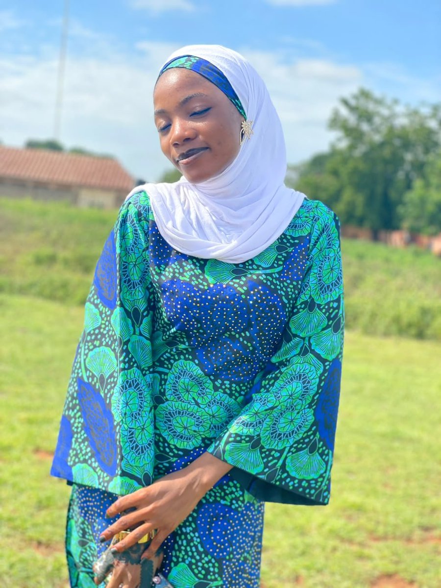 musteeey_umar's tweet photo. No amount of diamonds can ever suffice for the amount of joy and happiness you bring in my life every single moment. Thanks for being the gem of my life! Happy Birthday princess! https://t.co/r8MxRAE9SW