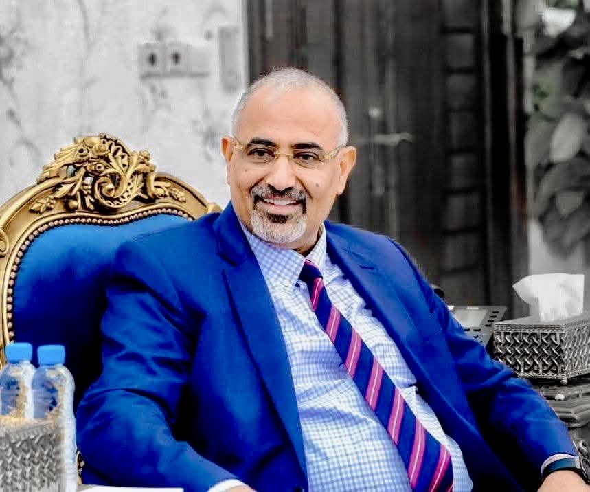 AlnakhbyNwaf's tweet photo. ابتسم يا جعل ابتسامتك يا حبيب الشعب ما تغيب https://t.co/OQjcmQLlsp