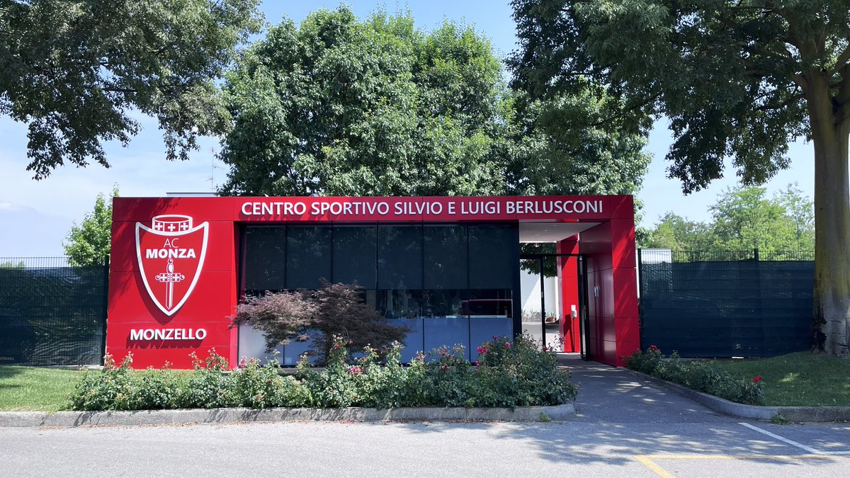 ACMonzaBrasil's tweet photo. Sem movimentações no Centro Sportivo Silvio e Luigi Berlusconi.

Tudo calmo... https://t.co/CLxo57zkrQ