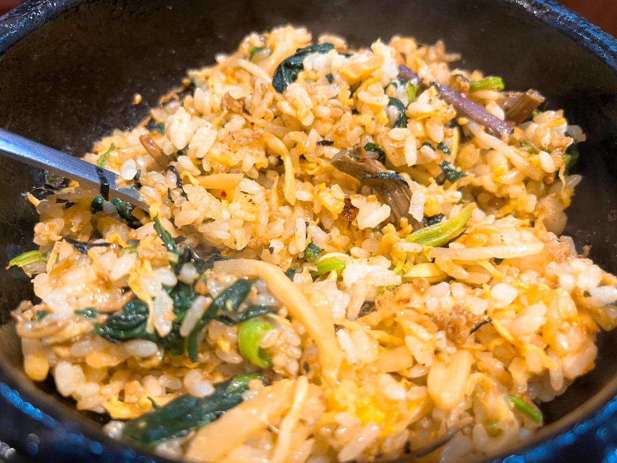 rutodiet's tweet photo. おはようございます🌞
体重78.3 前回比:+1.55キロ

この週末は食べに食べに食べまくったよね…
まーた78キロに戻るし！！！やっぱり磁石じゃん🧲🧲
ムカつく！！

桃の時期で桃食べすぎて膨らんでるだけだな！！
今日からまた切り替えて大食いできるようにダイエット頑張る🍚 https://t.co/heKX9WED23