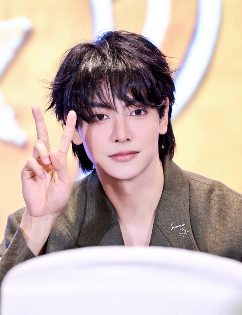 mgthu56's tweet photo. I need more followers.please follow me, I'll follow back na🙏
🤟🤟

#Santa #Joong https://t.co/tEPnE0qMpD