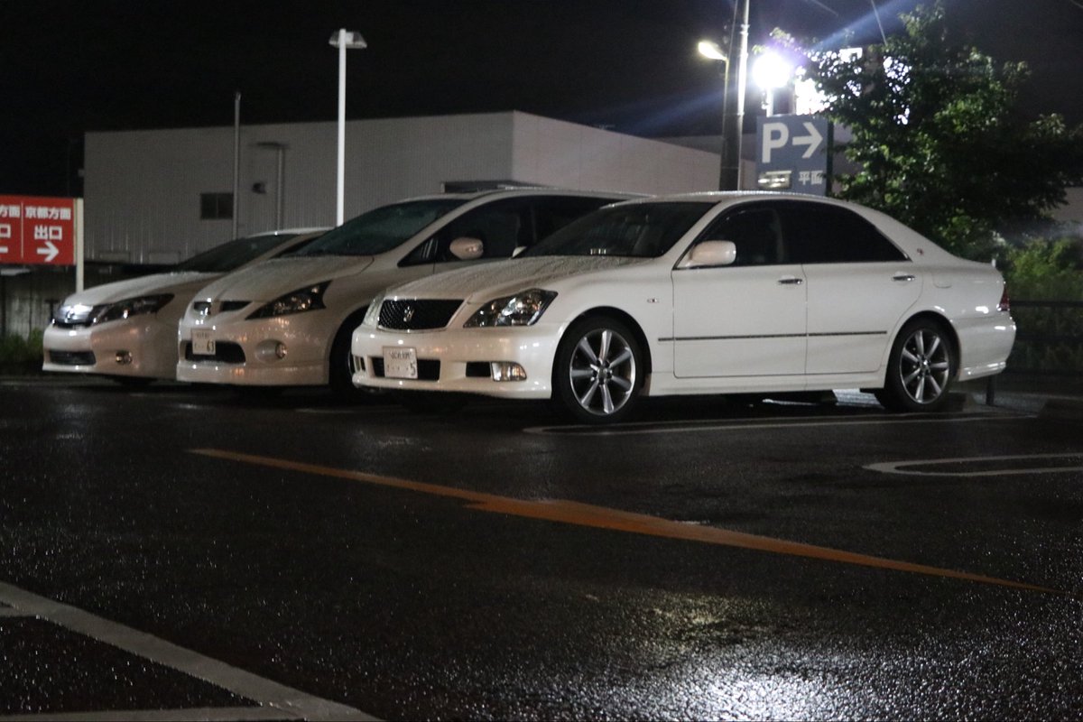 Grndse's tweet photo. グランディスが納車されて今日で7年が経ったらしい
買った当初は3〜4年で乗り換えると思ってたからいまだに所有してるとは思ってなかった
全然壊れなくて手のかからない良いクルマ。 https://t.co/j7yrHf4LZl