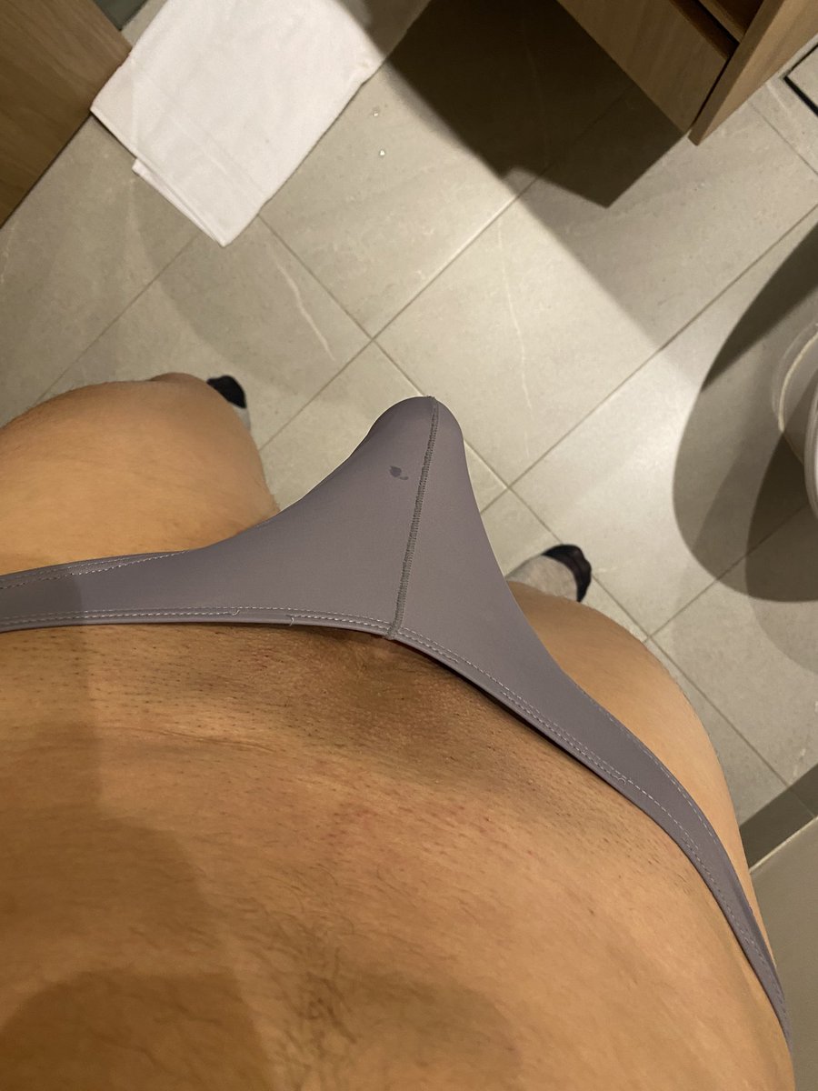 JohanMaky's tweet photo. You want to make my dick hard right now? 🥵🥵

¿Quieres ponerme la polla dura ahora mismo? 🥵🥵 https://t.co/F8vD8yYG7O
