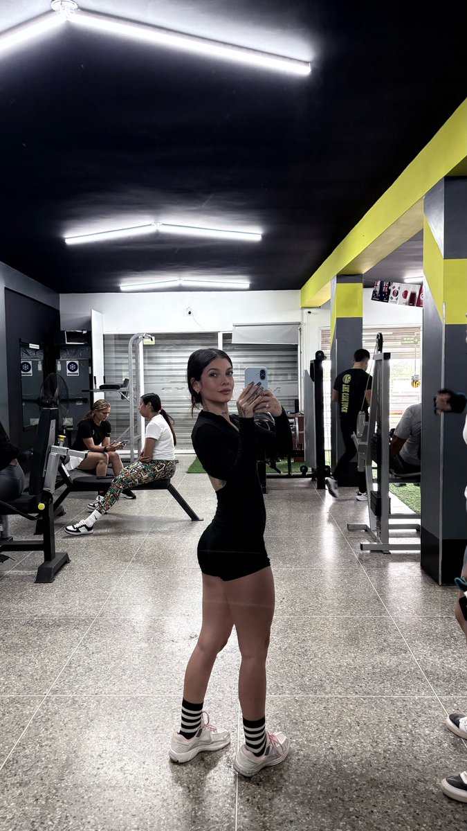 medicenandreea's tweet photo. Empezamos el lunes entrenando https://t.co/mAQ0jw6hcR
