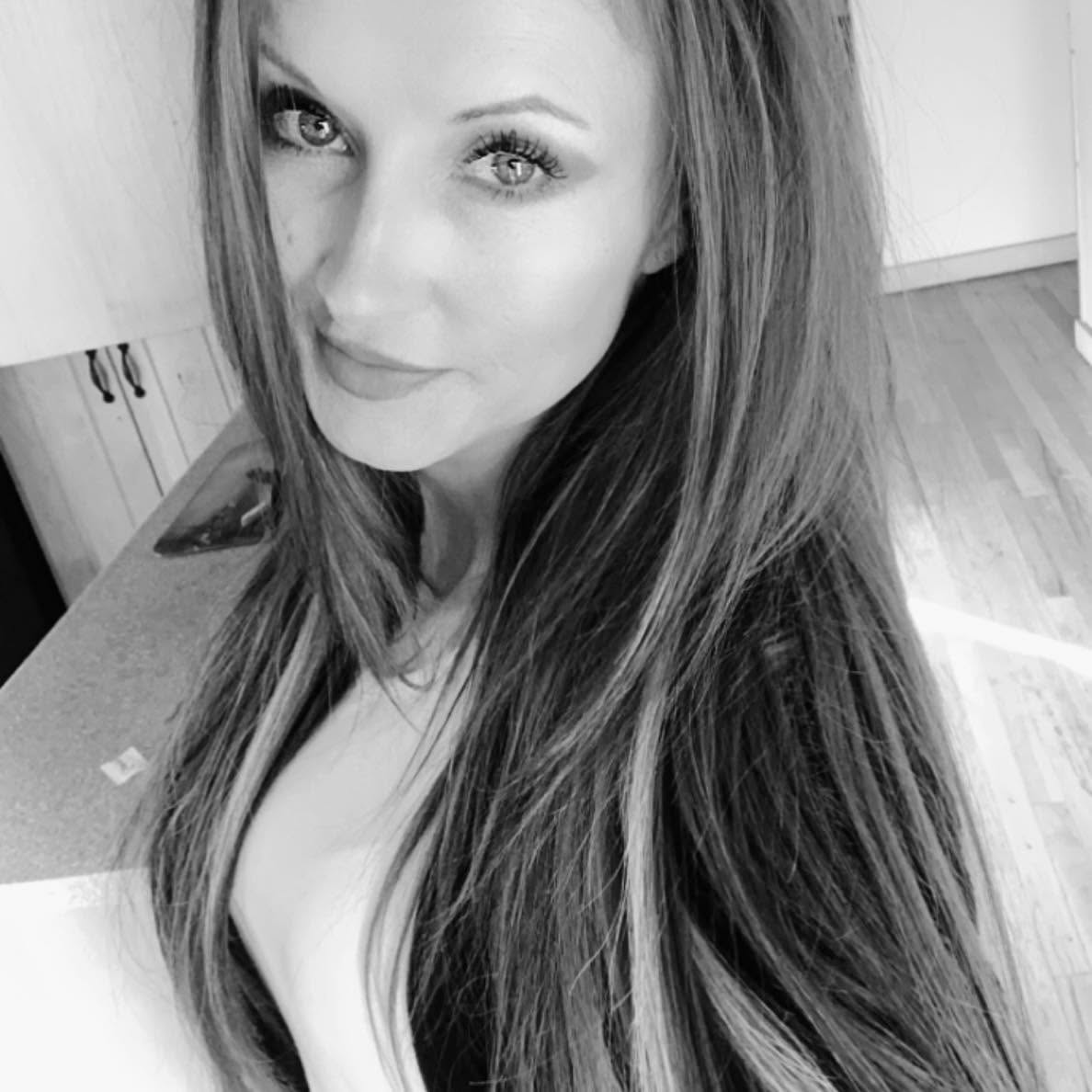 colo_hotties's tweet photo. #ColoradoGirl #ColoradoHottie https://t.co/HHdvke2Ku6
