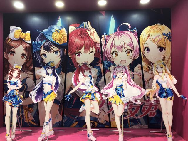 bwkang008's tweet photo. Just hit the city’s coolest anime con! Met voice actors, grabbed limited-edition merch, and screamed over my favorite series—today’s a total otaku win https://t.co/1Tj471dRyo