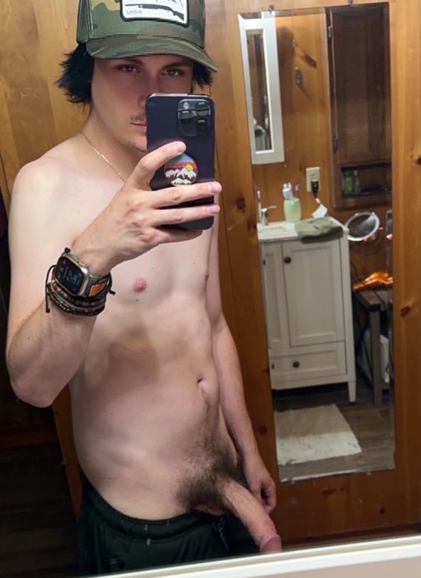 forestkidx's tweet photo. come do crazy things to me ;) https://t.co/pzZrKBVrNa