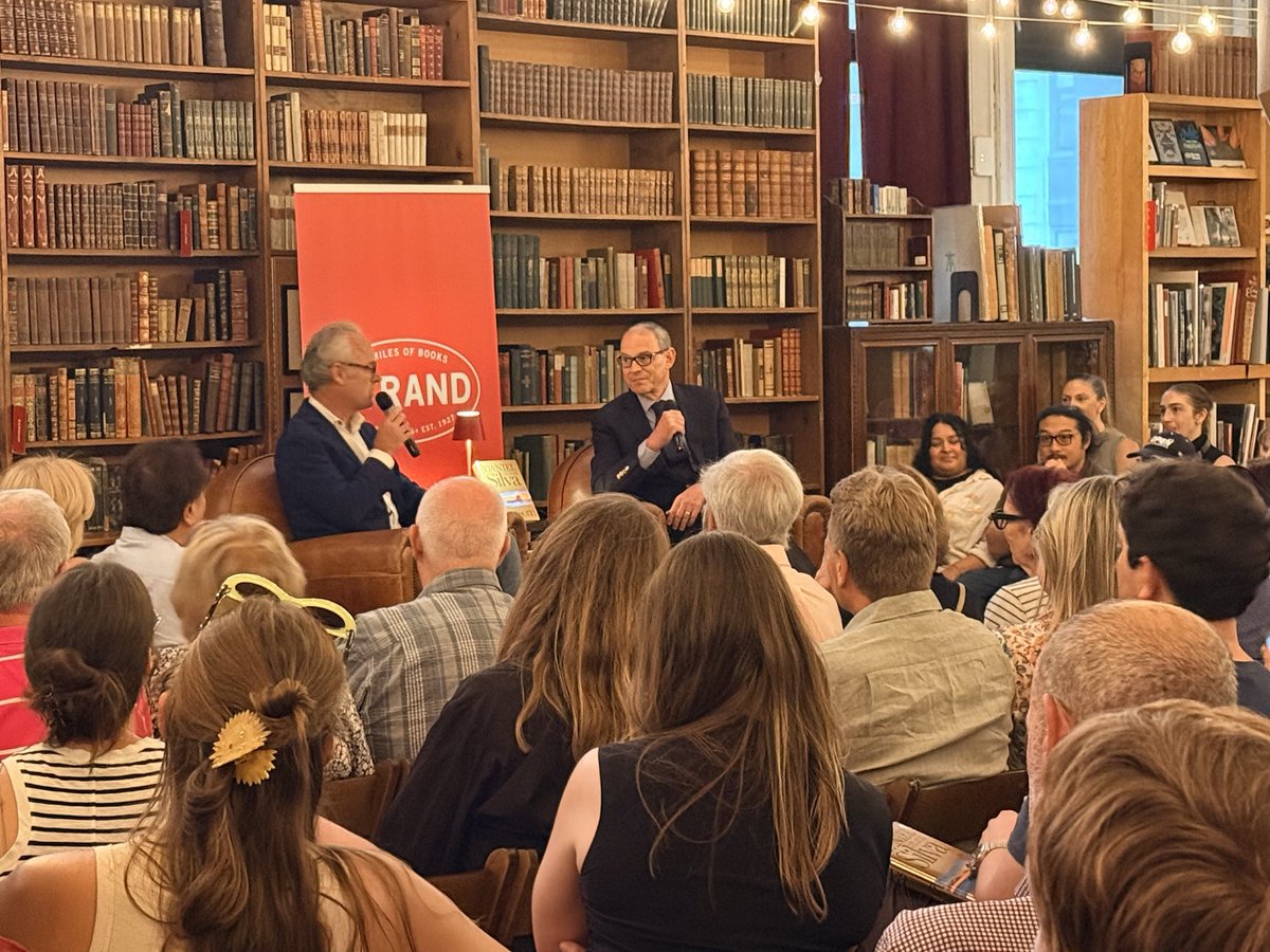 danielsilvabook's tweet photo. So much fun! Thank you again @strandbookstore and @amortowles for the NYC book launch of #Ransom ! https://t.co/UOJoODLl5j