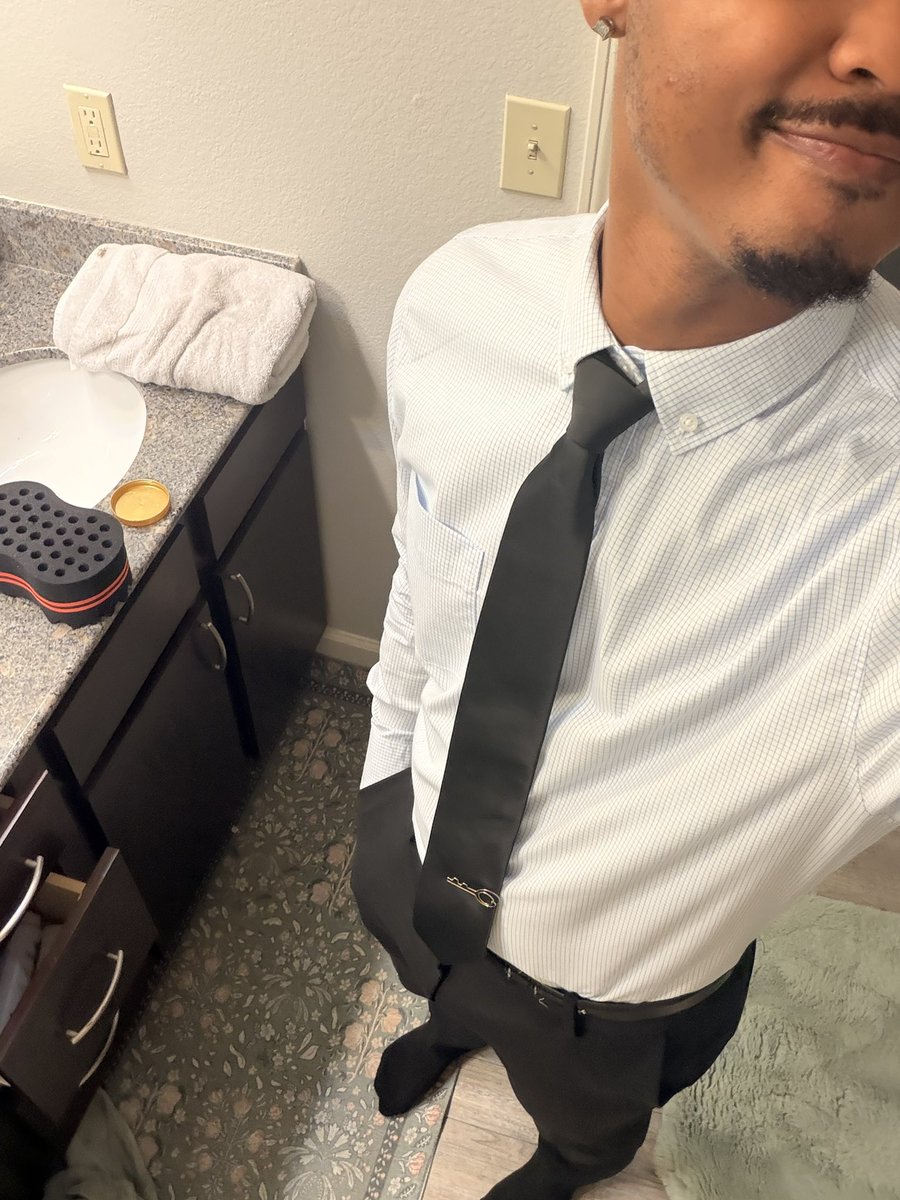 noregularich's tweet photo. Started my first day in role as Store Manager!  To God be the glory! Black excellence 👏🏾 https://t.co/eBbrTJCkup