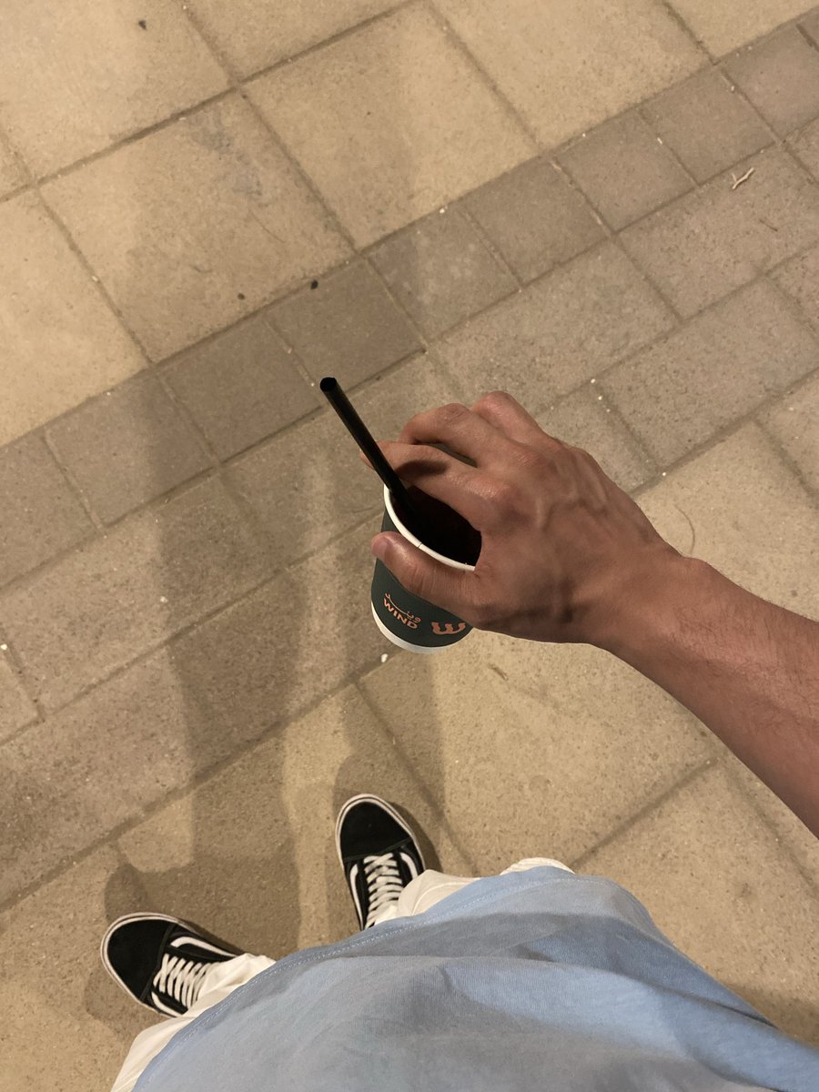 Ahmaddotnet's tweet photo. A simple coffee with a simple outfit in a simple day and just walking and making some memories. https://t.co/7M4ru8RAB3