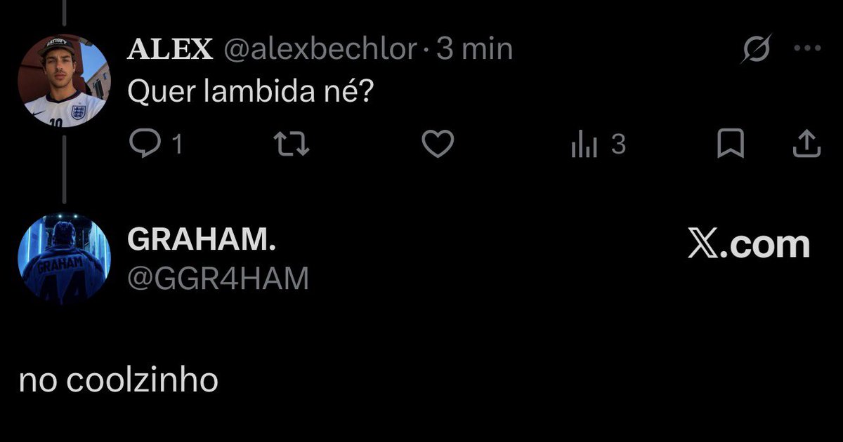 alexbechlor's tweet photo. @curtaincallp @wellsyletters, é meninas, eu tentei avisar vocês, o único hétero do grupo sou eu. https://t.co/3KRikKPf92