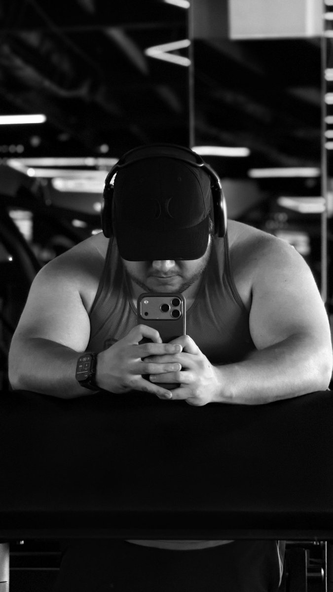 imriiickk's tweet photo. back day https://t.co/xraEOuC1n6