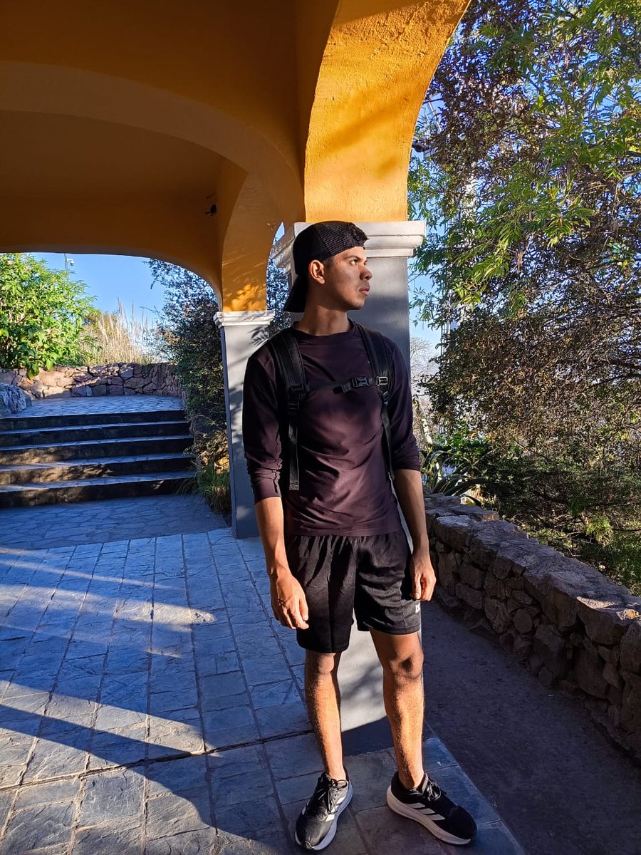 ElAlva_X's tweet photo. Paja despues de correr 🍆💦🔥
https://t.co/r2l2TEAD4V https://t.co/ws7YcWWuma
