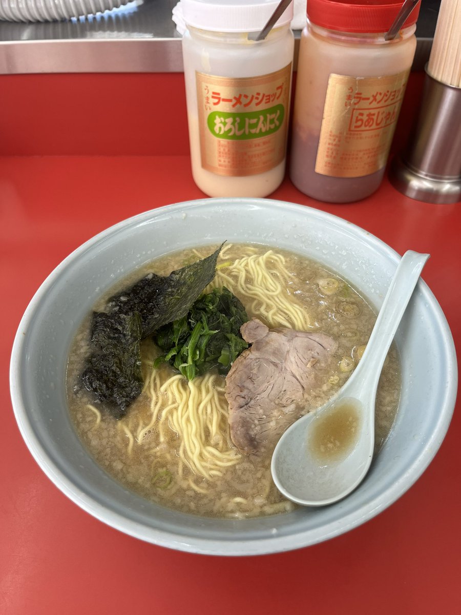 iqw944's tweet photo. #ラーメン
今日は暑くなるようなので🥵
朝ラーで塩分補給して🍜
熱中症対策です💪 https://t.co/wnoENYV7wq