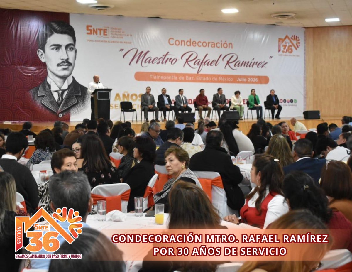Seccion36Ofic's tweet photo. 🟠 La entrega de la Condecoración “Maestro Rafael Ramírez”, otorgada a quienes han cumplido 30 años de servicio docente, representa el reconocimiento al compromiso, la vocación y la entrega de mujeres y hombres que han dedicado su trayectoria a fortalecer la educación pública. https://t.co/WnQsAnXiOs
