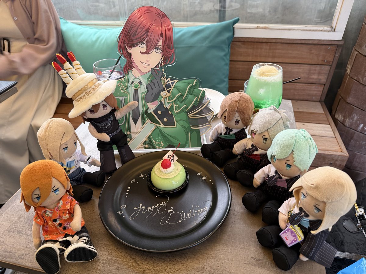 sophiansrumi's tweet photo. 遅くなりましたがw
嶺ちゃん誕生日おめでとう笑
お友達とお祝いにきました〜
#utapri_reiji_BD2026 
#THEBLUE https://t.co/p2nSdvHGqe