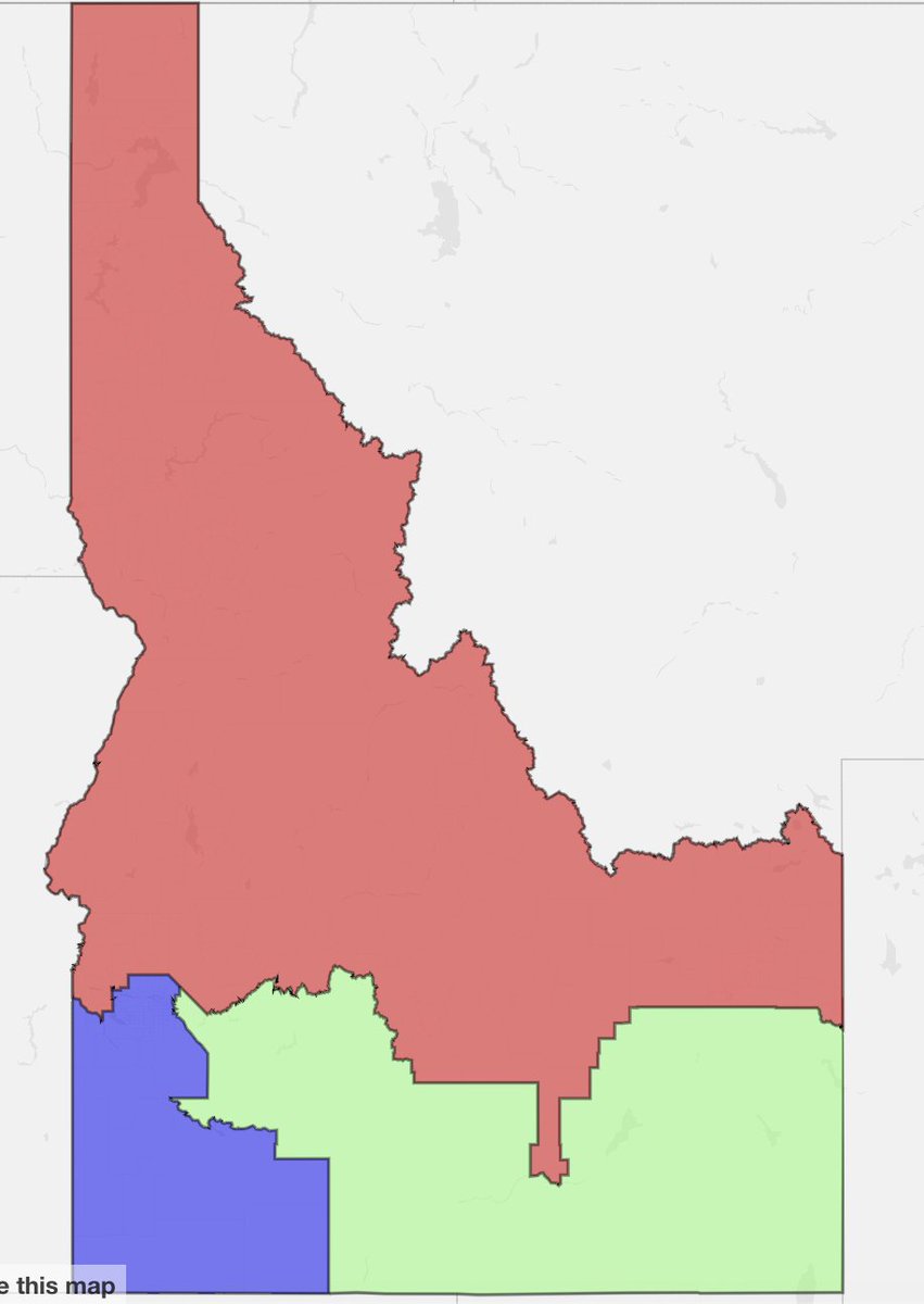 HNedyarb's tweet photo. @Axerixing Two I made. First one is a proper gerrymander and the least red one is R+29. Second one is my attempt at a compact and fairish map and the blue one is R+17. https://t.co/PkYZl8Jd8Y