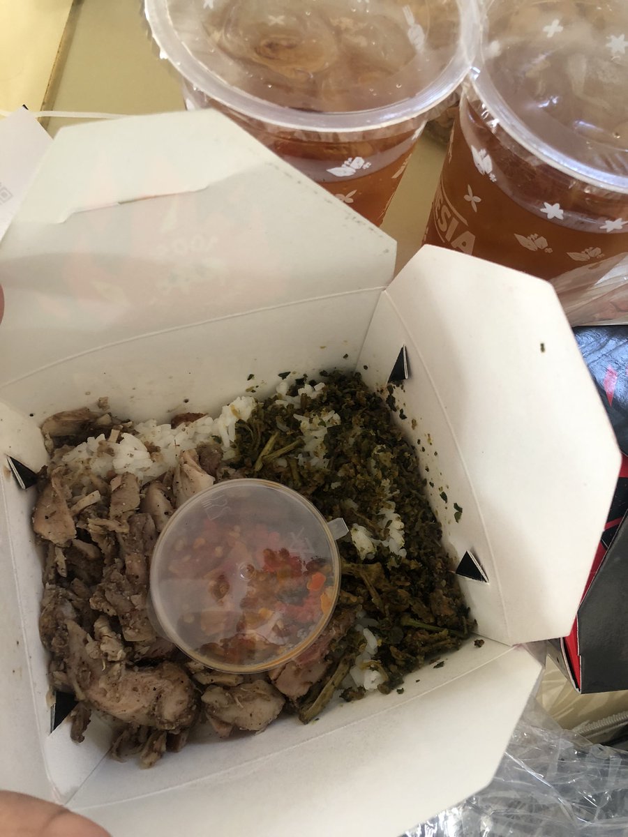 riyshaa77's tweet photo. in this economy makan siang 2 nasi 2 minum cuman 20k doang😭🙏🏻 di seindoesia https://t.co/ZgYowqxVNp 
#seindonesia #promo #promoshopefood #promograb https://t.co/gb6q6pKRWN