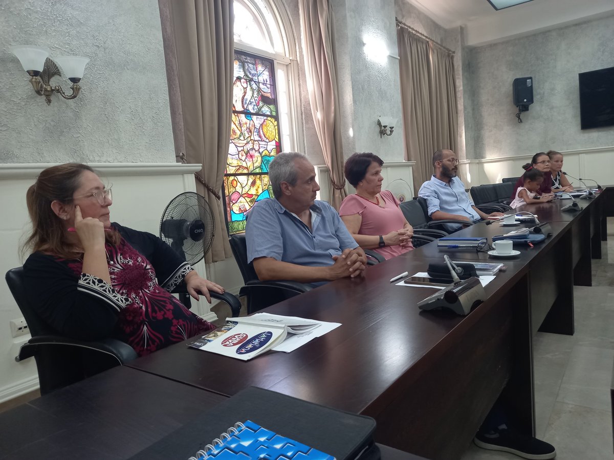 Oscar_CubaTSP's tweet photo. Reunión de la Secretaria Técnica de la Transformación Digital en el Sistema de Tribunales. Logramos mejores resultados en la organización y planificación de las diversas tareas que implica nuestra Estrategia. Cumpliremos. #MiMoncadaEsLaPatria 
@DiazCanelB @TSupremoCU 
🇨🇺 https://t.co/TIWUKV92wm