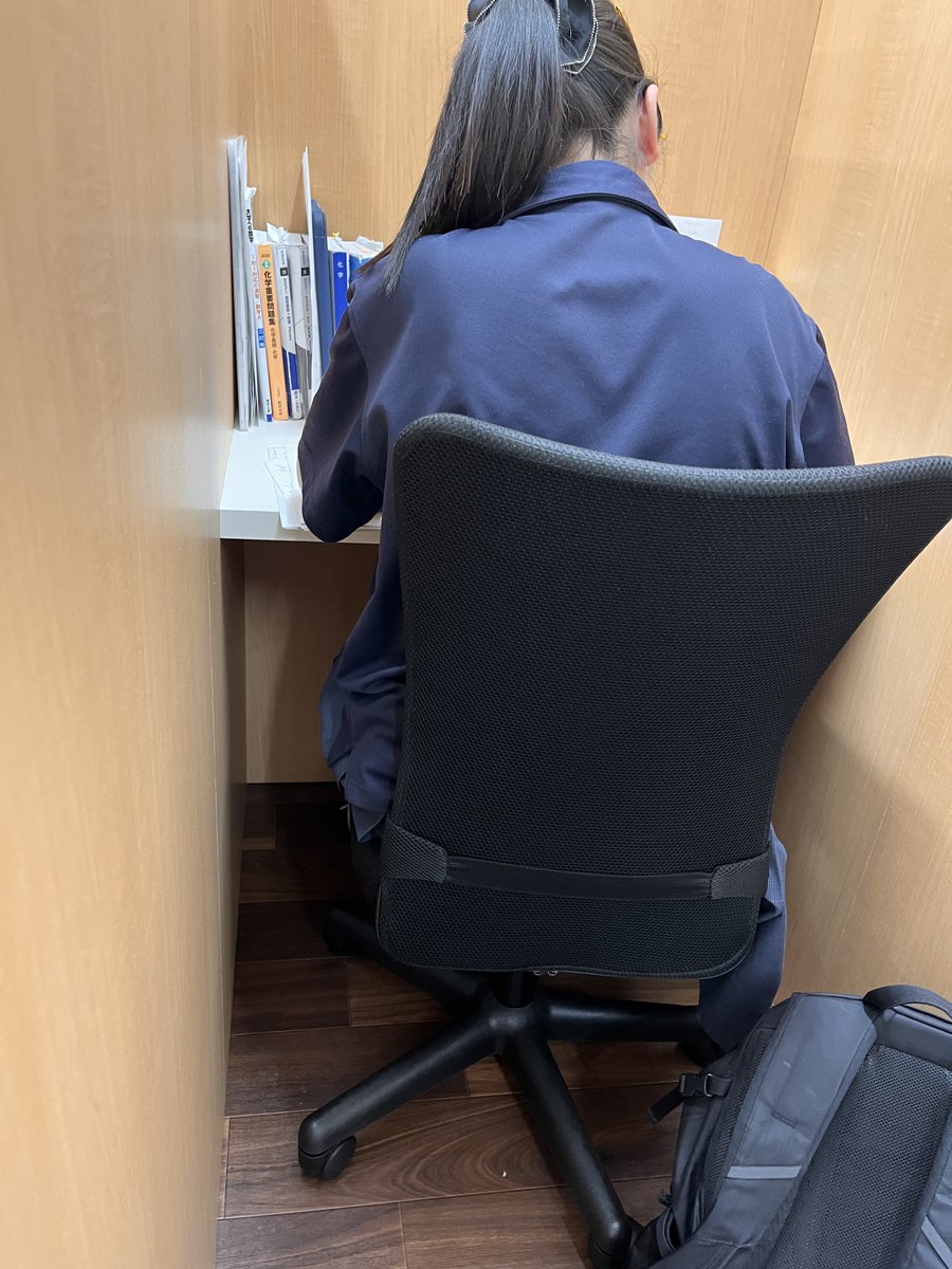space_sfida's tweet photo. おはようございます。
岐阜薬科大学と市立女子短大統合の発表は驚きでしたね。
薬科は黒野に、三田洞に新学部設置、オーキッドパーク跡地もキャンパスとして利用ということ。
どうなるのか楽しみですね😌

さて、試験も間近。高校生も追い込みが始まっているようです。
本日も23時まで💪 https://t.co/x5T601rJTs