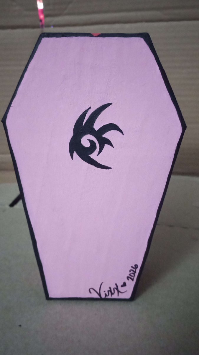 AtlasRevenant's tweet photo. My wonderful girlfriend finished this today ❤️ I absolutely adore it and had to share with the #Shadamy Community! I'm super happy with it, and I couldn't be prouder to have her as a girlfriend. ❤️ https://t.co/OKMI3iN1ON
