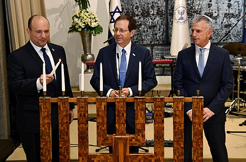 PeaceAtUniverse's tweet photo. Reis Tel Aviv Hastanesinde Ameliyat Oluyormuş... https://t.co/lve7JLwJyQ