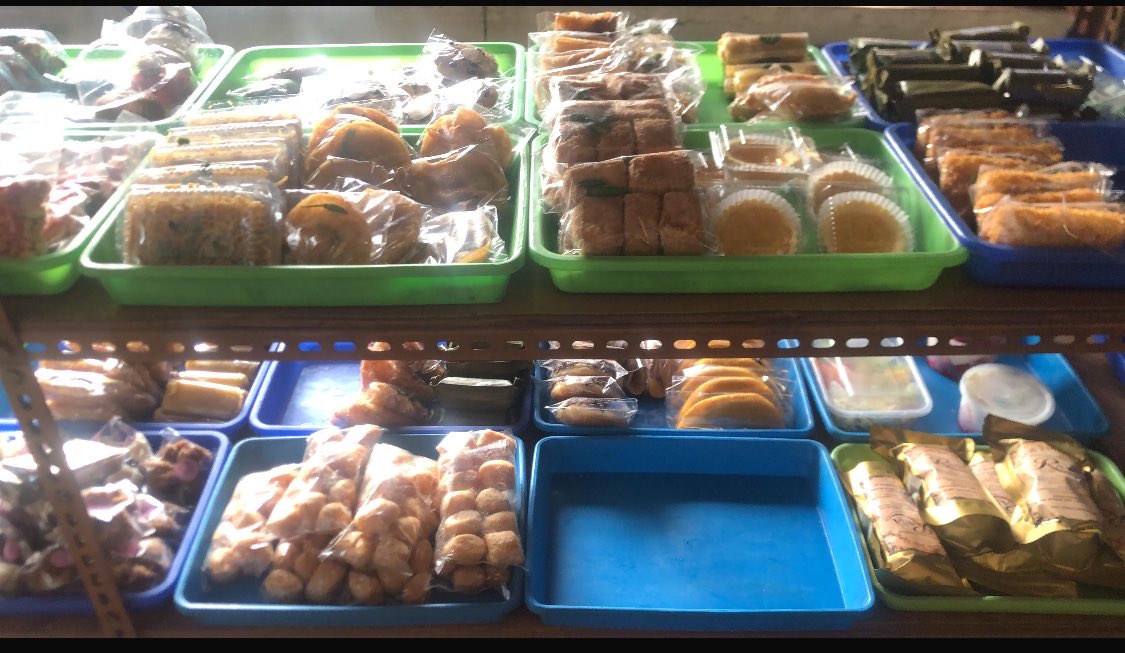 ciciaaa222's tweet photo. PAGII #MOOTSS

hari ini enaknya sarapan apa yaah🤔😋😋

btw ini murah-murah banget, nasi mentainya cuman 12rb doang 😭

yang #cenblu belum mootss, yuu mootss https://t.co/P0IYsqQDQt